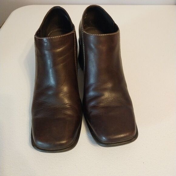 Clark's Women's Ankle Booties 8.5 Brown Chunky Block Heel Slip On Leather Boots - Picture 3 of 10